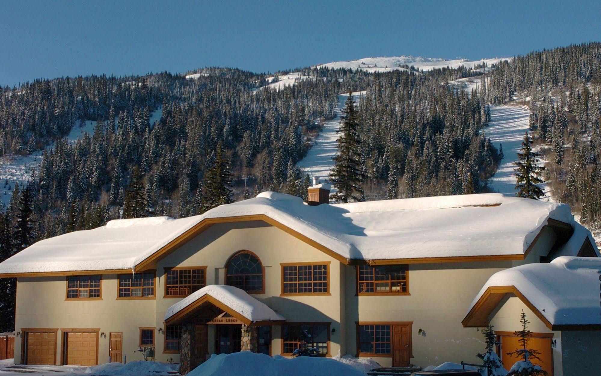 The Pinnacle Lodge Sun Peaks Luaran gambar